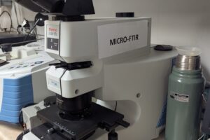Thermoscientific Micro FTIR